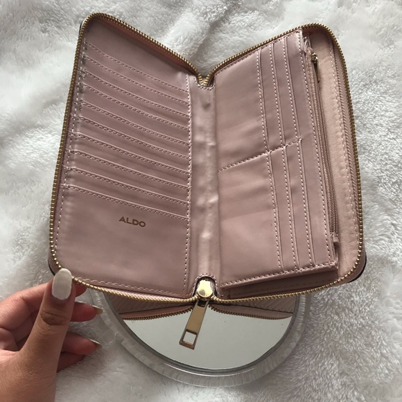 pink aldo wallet - Picture 4 of 4